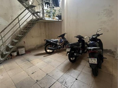 Bán nhà chdv hdt khoán 40tr/th đường dương quảng hàm  6x20m    5 tầng   giá 15,7 tỷ tl 4