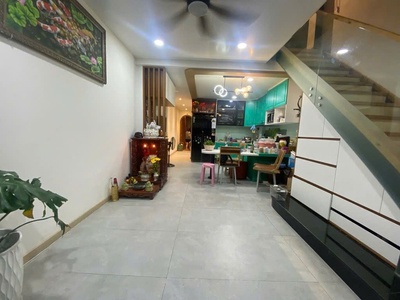 Bán nhà lô góc hxh 6m lũy bán bích tân phú 60.6m2, 2 tầng, 2 pn giáp tân bình chỉ 8.35 tỷ. 0