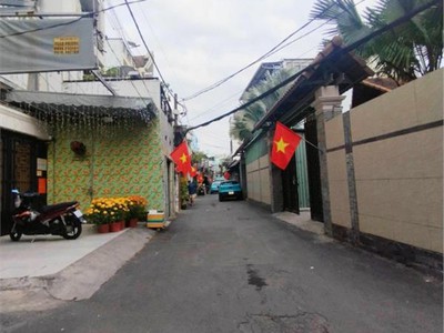 Ngay dương quảng hàm, hẻm xe tải thông, 4 tầng, 90m2, ngang hơn 5m, chỉ nhỉnh 100tr/m2 0