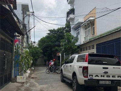 Bánnhà hẻm thông xe hơi dương quảng hàm p5 - gv sau siêu thị emark dt 4x15m 1 trệt 2 lầu st -8 tỷ 1