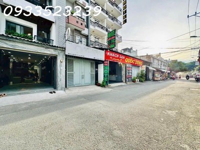 Bán nhà mới mặt tiền đường số 1 phường 11 gò vấp, dt 4m x 21,5m  86m2 , 4 tầng, thang máy 2