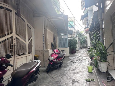 Bán nhà hẻm 769 gần mt phạm thế hiển 3.5 13.5m 2lầu 3