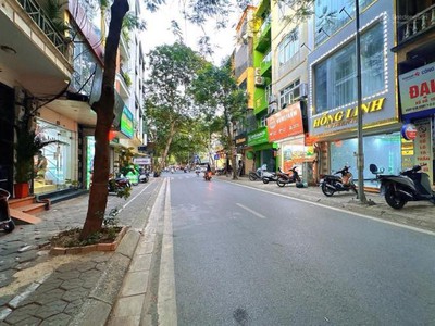 Duy nhất, bán nhà phố nghĩa tân, kinh doanh sầm uất, chỉ 24 tỷ 0
