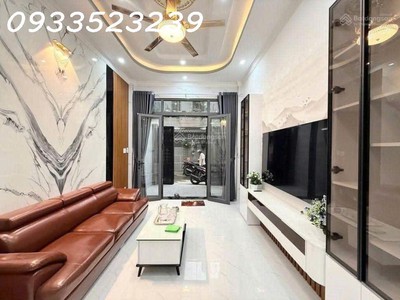 Siêu phẩm mới nhú, ngay đh cn 4 quận gò vấp. 4 tầng giá 8.68 tỷ 2