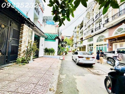 Bán nhà hxh 5m dương quảng hàm, p5, gv. dt: 5x20m cn 100m2 trệt 2 lầu. giá: 9.9 tỷ tl 1