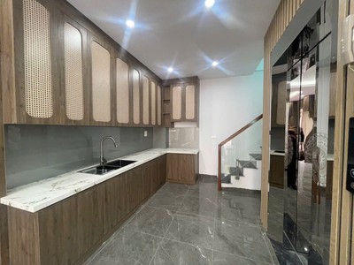 46m2, 6 tầng thang máy cạnh tttm aeon long biên chỉ 12.x tỷ, ô tô cạnh nhà 2