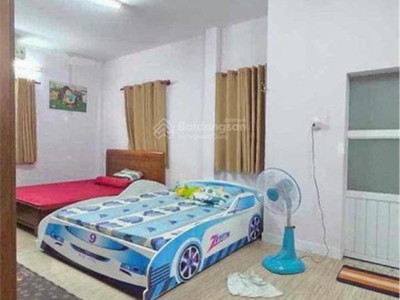 Bán nhà đẹp 110m   10x11m  dương quảng hàm, 2 tầng, giá 8.4 tỷ, cạnh đh văn lang, cityland 3