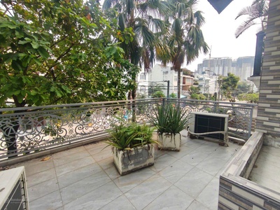 Bán nhà mặt tiền đường 20 mét - kdc lê bôi- hai thành q.8 - 120m2  5x24m  - chỉ nhình 9 tỷ 3