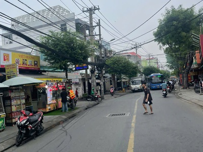 Mặt tiền nguyễn văn quá   đông hưng thuận q12   buôn bán đỉnh cao 1