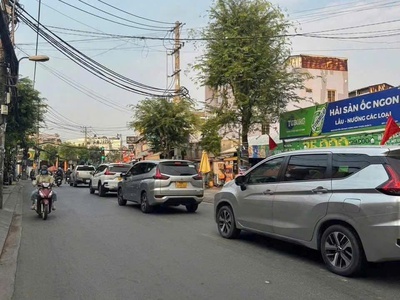 Mặt tiền nguyễn văn quá   đông hưng thuận q12   buôn bán đỉnh cao 0