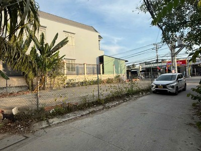 Đất đẹp giá tốt chính chủ cần bán tại đường đoàn nguyễn tuấn, xã hưng long, bình chánh 2