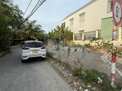 Đất đẹp giá tốt chính chủ cần bán tại đường đoàn nguyễn tuấn, xã hưng long, bình chánh 4