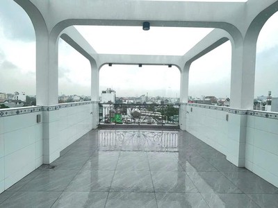 Nhà ngay chợ thiếc   quận 12 - 5 tầng btct   thang máy xịn   xe tải đỗ cửa   100m2   chỉ 11 tỷ 4