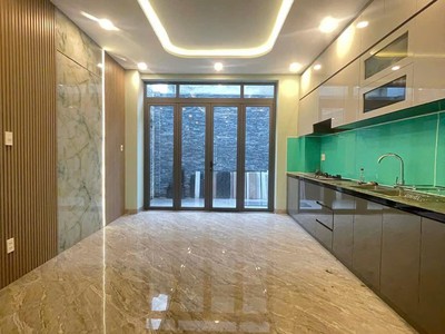 Nhà ngay chợ thiếc   quận 12 - 5 tầng btct   thang máy xịn   xe tải đỗ cửa   100m2   chỉ 11 tỷ 1