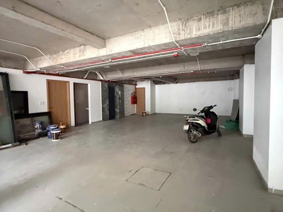 Cho thuê nhà 5 tầng   393 nguyễn khang, cầu giấy , hà nội - thông sàn   giá 135 triệu/tháng 2