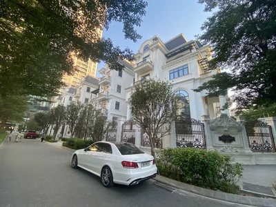 Cc bán biệt thự mộc hương, mỹ đình. dt 266m x 5 tầng. mt 15m. giá 104 tỷ. lh: 0964769634 1