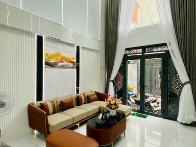 Chính chủ bán gấp nhà đẹp 3 tầng, hẻm ô tô thông,  nhà có thang máy ở đường thống nhất, gv, gia chỉ 1