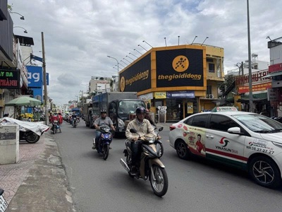 Bán nhà mặt tiền lạc long quân, gần âu cơ, tân bình, 4,2x24m, 5 tầng -  5pn, 13 tỷ. 0