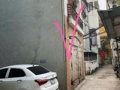 Bán nhà thạch bàn 4 tầng dân xây lô góc ô tô tránh vào nhà long biên 4