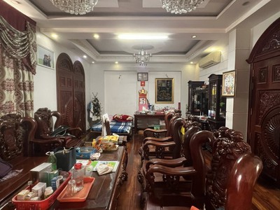 Biệt Thự Cao Cấp Siêu Hiếm Tuyệt Phẩm Giauwx Lòng Quận 11 3