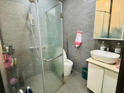 Hiếm nhà 3 tầng mặt phố Tô Hiệu, 60m2, mặt tiền rộng 3.5m, vị trí đẹp, kinh doanh sầm uất, giá 21.8 3