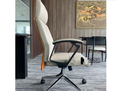 Ghế xoay lãnh đạo nệm da dày CM4430-P tại HCM 3