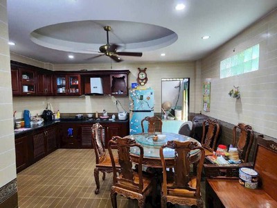 Nhà phố trung tâm quận 7 - mặt tiền đường số 14m - thích hợp để kinh doanh, mua bán, spa, phòng 4