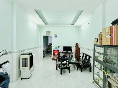 Bán nhà giáp tân bình quận 11  hxh tránh  85m2 nở hậu  2 tầng 4pn nhỉnh 8 0