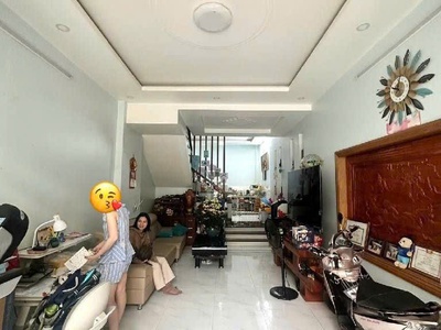 Nhà đẹp 3tầng dương đình hội quận 9-xe hơi đỗ cửa- nhỉnh 7tỷ-an ninh 2