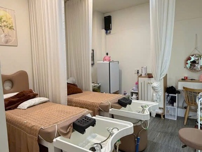 Sang nhượng tiệm nail   mi   gội khu skygarden quận 7 4
