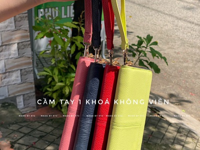 Quà tặng đại hội   Gia công ví da in logo 1