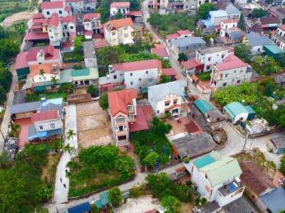 Bán đất 82m  thụy hương  phú cường mặt tiền rộng giá chỉ hơn 2 tỷ 2