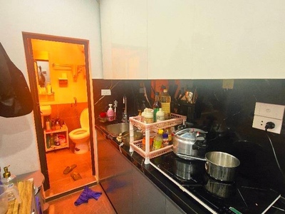 Căn hộ tập thể nghĩa tân tầng 2-dt 50m giá 4,25 tỷ-ô tô đỗ chân tòa 1