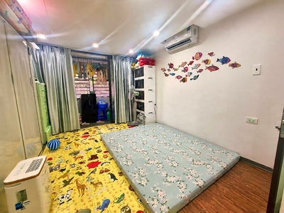 Căn hộ tập thể nghĩa tân tầng 2-dt 50m giá 4,25 tỷ-ô tô đỗ chân tòa 0