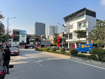 Giá siêu tốt - 7,99 tỷ - mặt đường Lê Quang Đạo cách Lê Lợi 30m - 47m2 - ngang 4,54m 0