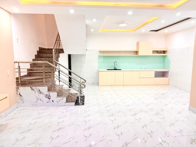 Bán nhà 4 tầng, lô góc, ngõ oto đỗ tận cửa ngày đêm tại đường Đà Nẵng 15