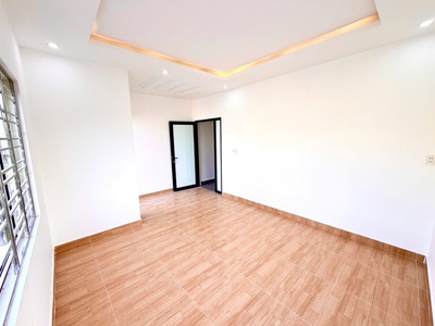 Bán nhà 4 tầng, lô góc, ngõ oto đỗ tận cửa ngày đêm tại đường Đà Nẵng 7