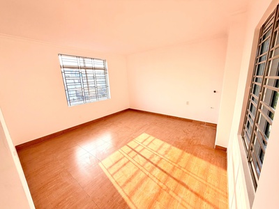 Bán nhà 4 tầng, lô góc, ngõ oto đỗ tận cửa ngày đêm tại đường Đà Nẵng 9