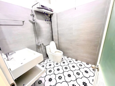 Bán nhà 4 tầng, lô góc, ngõ oto đỗ tận cửa ngày đêm tại đường Đà Nẵng 11