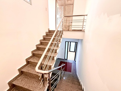 Bán nhà 4 tầng, lô góc, ngõ oto đỗ tận cửa ngày đêm tại đường Đà Nẵng 12