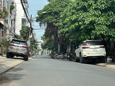 Bán chdv 6l ngang 5.5m 110m2 hxt dương quảng hàm 10pn t.máy ngay văn lang tn60tr 21 tỷ. 1