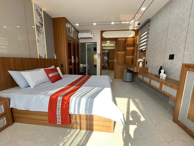 Khách sạn 7 tầng 2 sao hầm t.máy 22p 5.6m 125m2 mt gần thống nhất dt 180tr chỉ 23 tỷ. 3