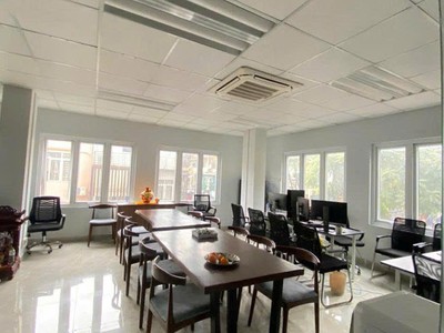 Bán mặt phố đống đa 97mx9t, mt 11m - lô góc - doanh thu 2.4 tỷ / năm 1