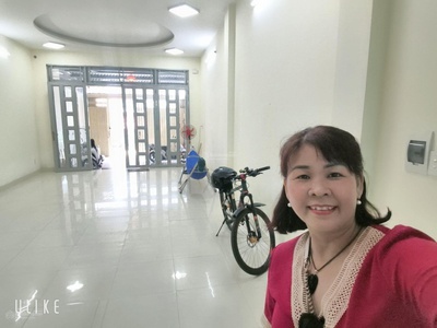 Bán nhà mới - 105m2 xe hơi ngủ nhà - giá chỉ 7 tỷ nhỉnh 1