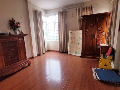 Ban nhà thụy khue- tây hồ- 4 tầng- 3pn- ô tô 2