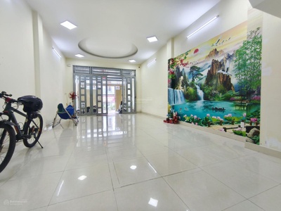 Bán nhà mới - 105m2 xe hơi ngủ nhà - giá chỉ 7 tỷ nhỉnh 0