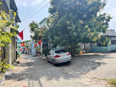 Bán đất full thổ cư 103m2 , hxh  , p tăng nhơn phú , tp thủ đức , giá 5 tr 500 0