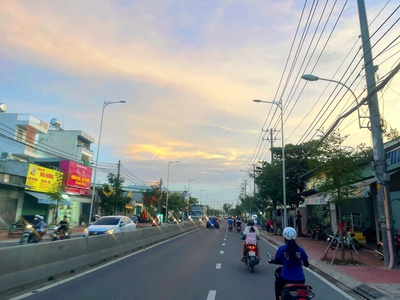 Cần bán 142m2 đất thổ cư mt đường trần đại nghĩa 1