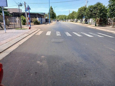 Chính chủ cần bán từ 30 tỷ xuống còn 20 tỷ cho thửa đất 7500m2 có 800 thổ cư. 4