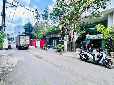 Bán nhà mặt tiền hẻm 10m phan huy ích, gần quang trung, 5,7x23m, 6 t- 17pn, 18,9 tỷ. 2